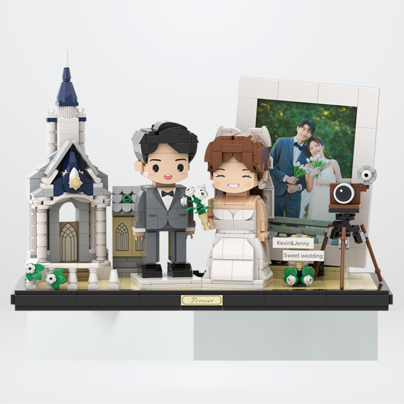 Custom Wedding Round Face Brick Figure with Photo Display 2 Person