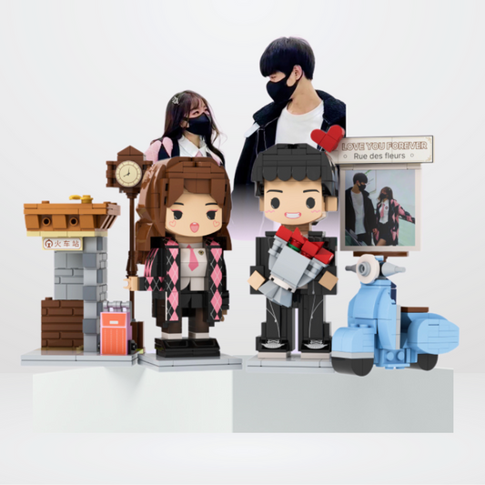 Custom Couple Round Face Brick Figure with Photo Display Stand 2 Person